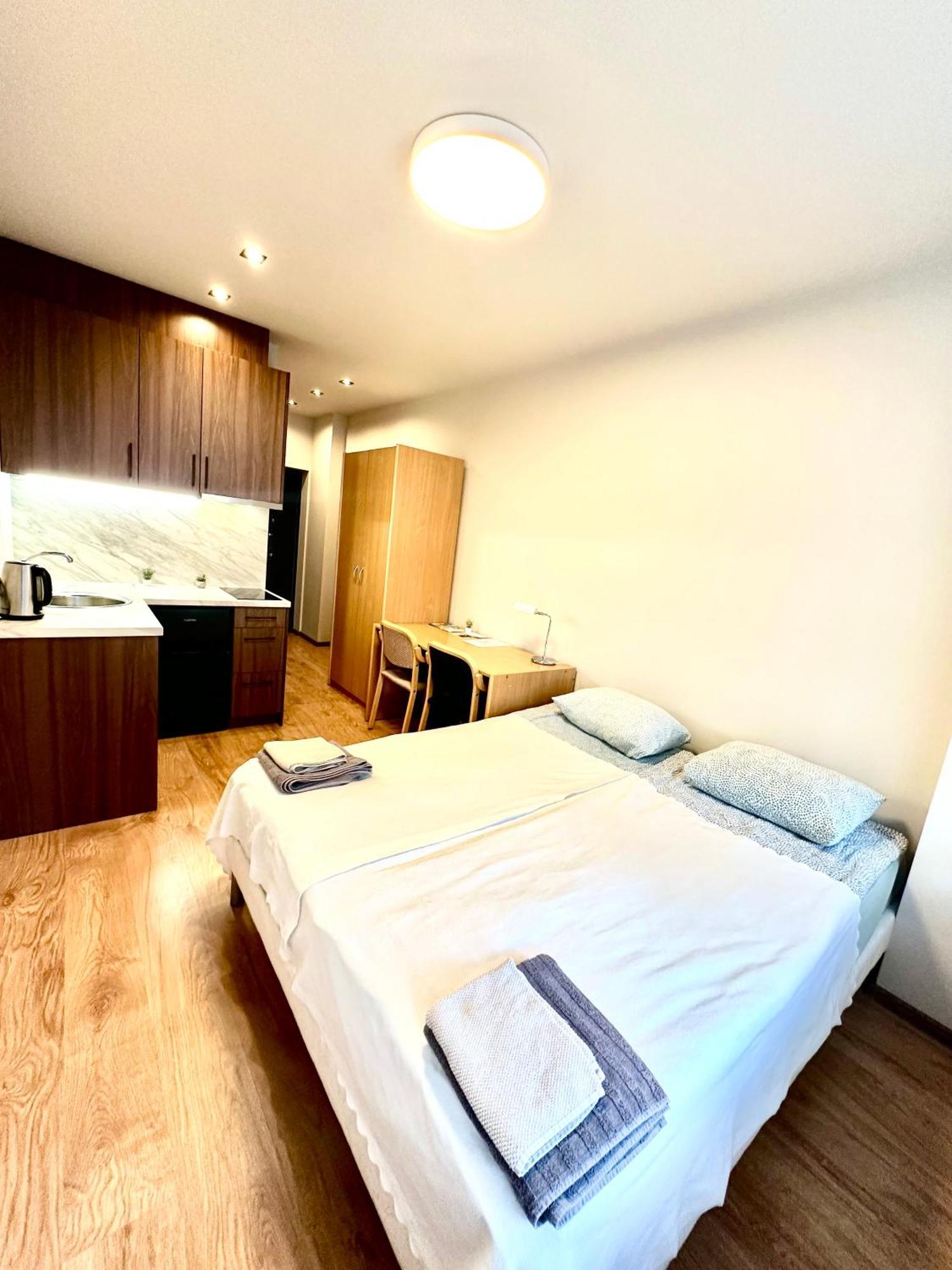 Rvr Smart Apart With Self Check In Riga Bagian luar foto